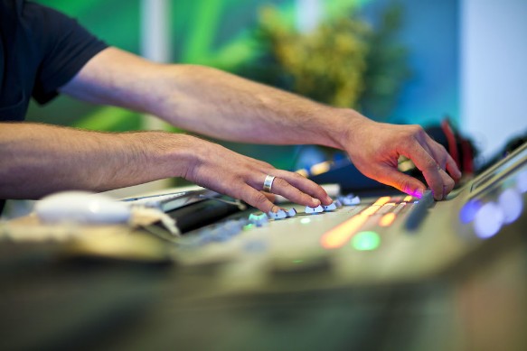 electronic music producer ausbildung